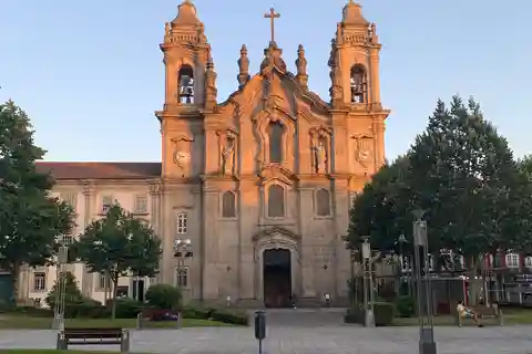 Afternoon and Night Tour in Braga