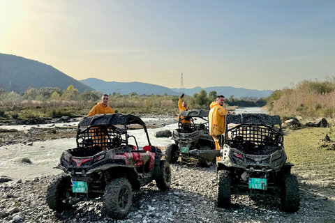 地拉那：越野车导览游（含小吃和饮品）