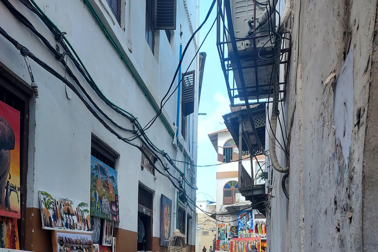 Zanzibar: Stone Town Guided Tour with Market Visit