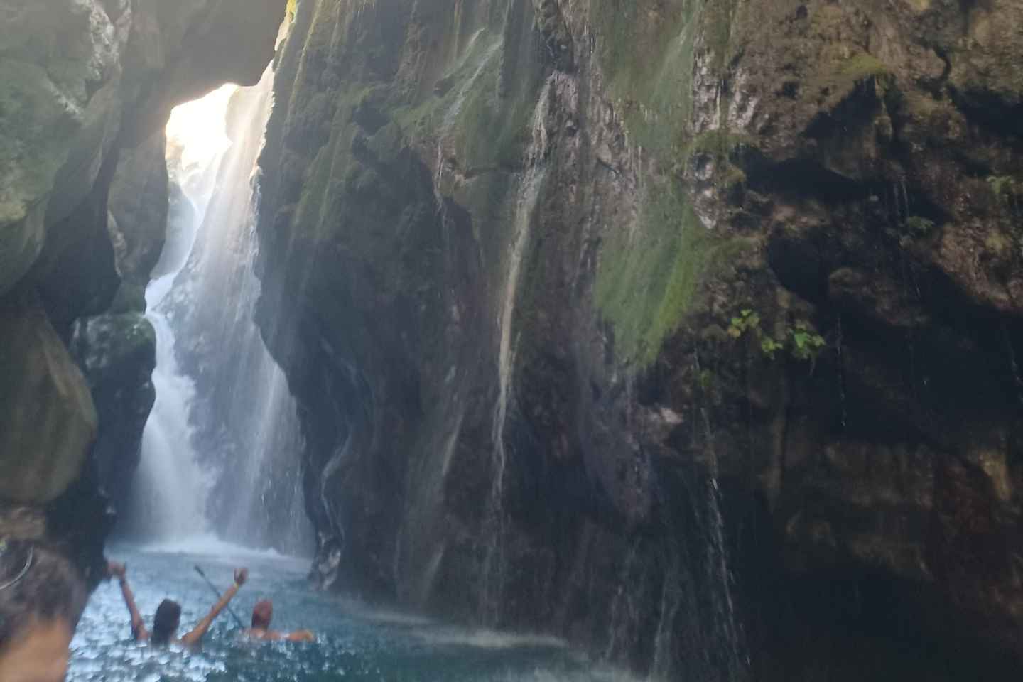 Avventura a Kourtaliotiko Gorge e Relax a Spiaggia di Preveli