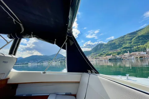 Private boat tour on Lake Iseo