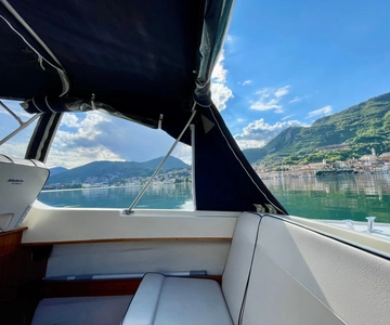Private boat tour on Lake Iseo