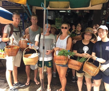 Sukhumvit: Aula prática de culinária tailandesa e passeio pelo mercado em BKK
