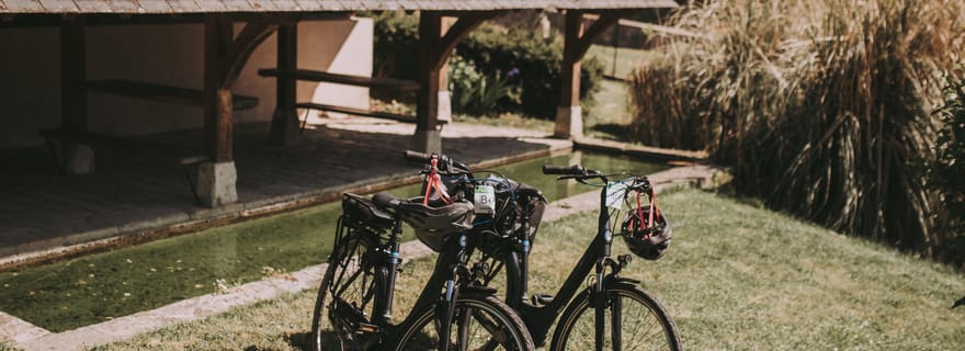Chenonceaux à vélo: le cher sert de miroir à votre journée!
