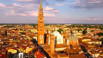 Cremona: Stadt der Kunst und Musik auf Italienisch