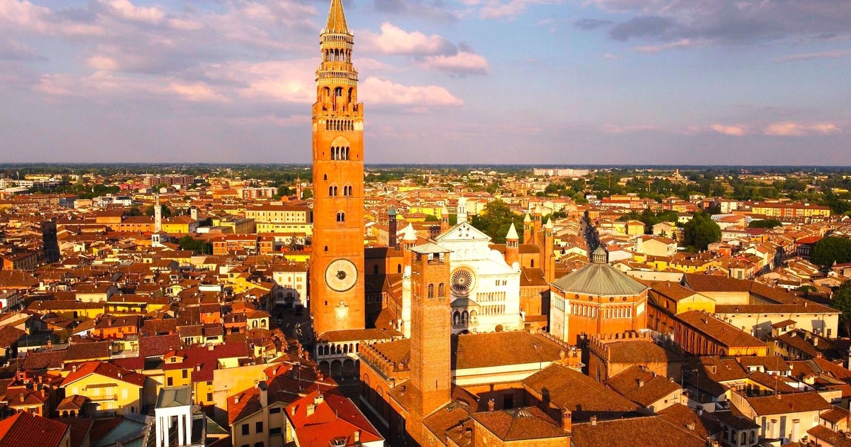 Cremona: Guided Walking Tour of the City Center | GetYourGuide