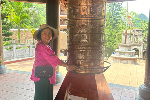 De Hanói: Excursão de 1 dia em grupo ao Pagode Perfume com almoçoPasseio com teleférico