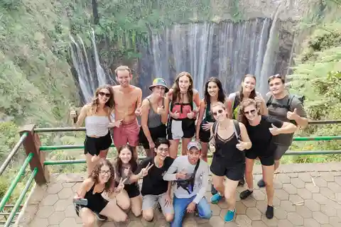 Tumpaksewu Day Tour with Guided Option