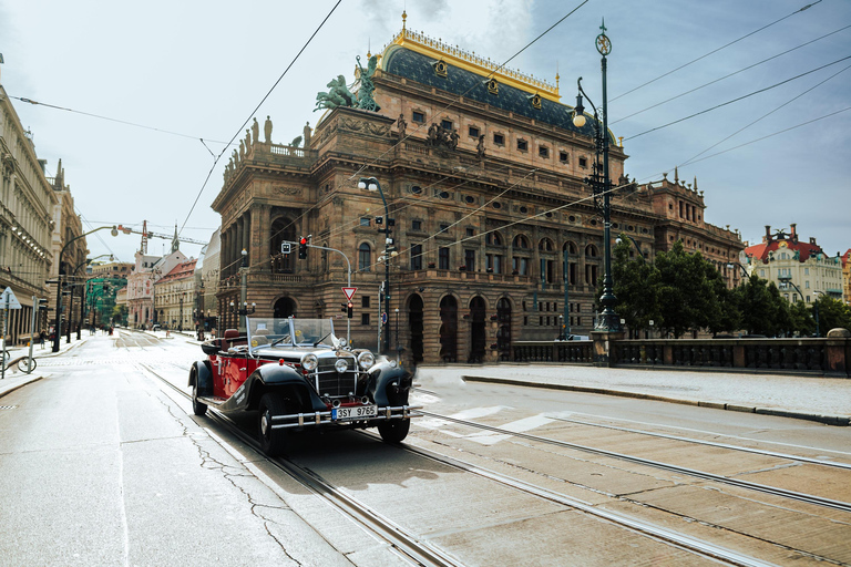Prague: Old Town Private Vintage Car Tour Hodinovka