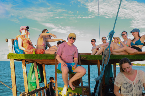 From Diani: Kenya's Ultimate Dolphin & Snorkeling Day Trip