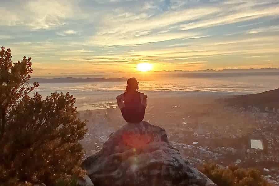 Kapstadt: Lion's Head bei Sonnenaufgang mit Kaffee/Tee oder Wanderung bei Sonnenuntergang. Foto: GetYourGuide Kapstadt: Lion's Head bei Sonnenaufgang mit Kaffee/Tee oder Wanderung bei Sonnenuntergang. Foto: GetYourGuide