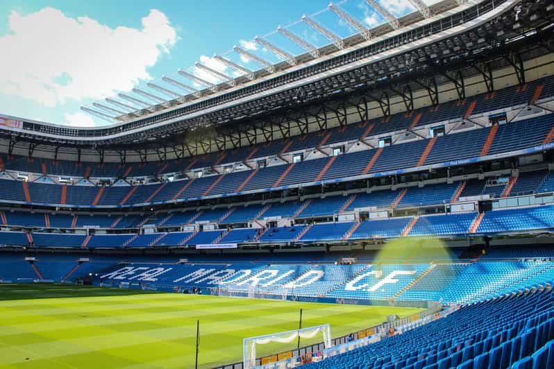 Madrid: Bernabeu Stadium and Museum Tour + Tapas