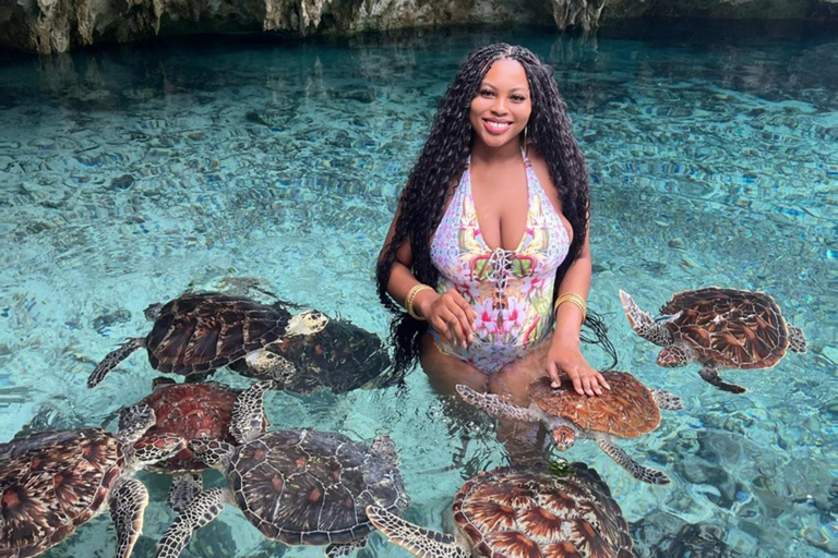 Sansibar: Kombi-Tour zum Jozani-Wald und zur Salaam-Höhle