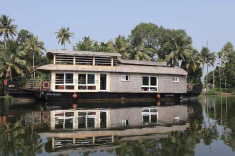 Exclusive Same Day Kerala Houseboat Cruise Tour in Alleppey