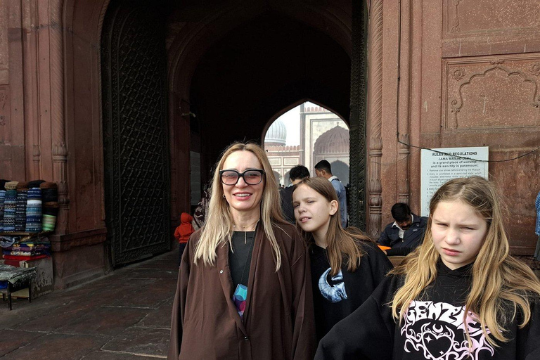 Delhi: tour espiritual de 4 religiones y espectáculo de agua de AkshardhamTour privado (coche + guía)