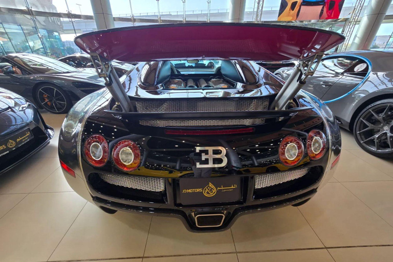 迪拜：豪华车展厅之旅（含迪拜购物中心送达服务）迪拜：豪华轿车展厅之旅，含迪拜购物中心送达服务