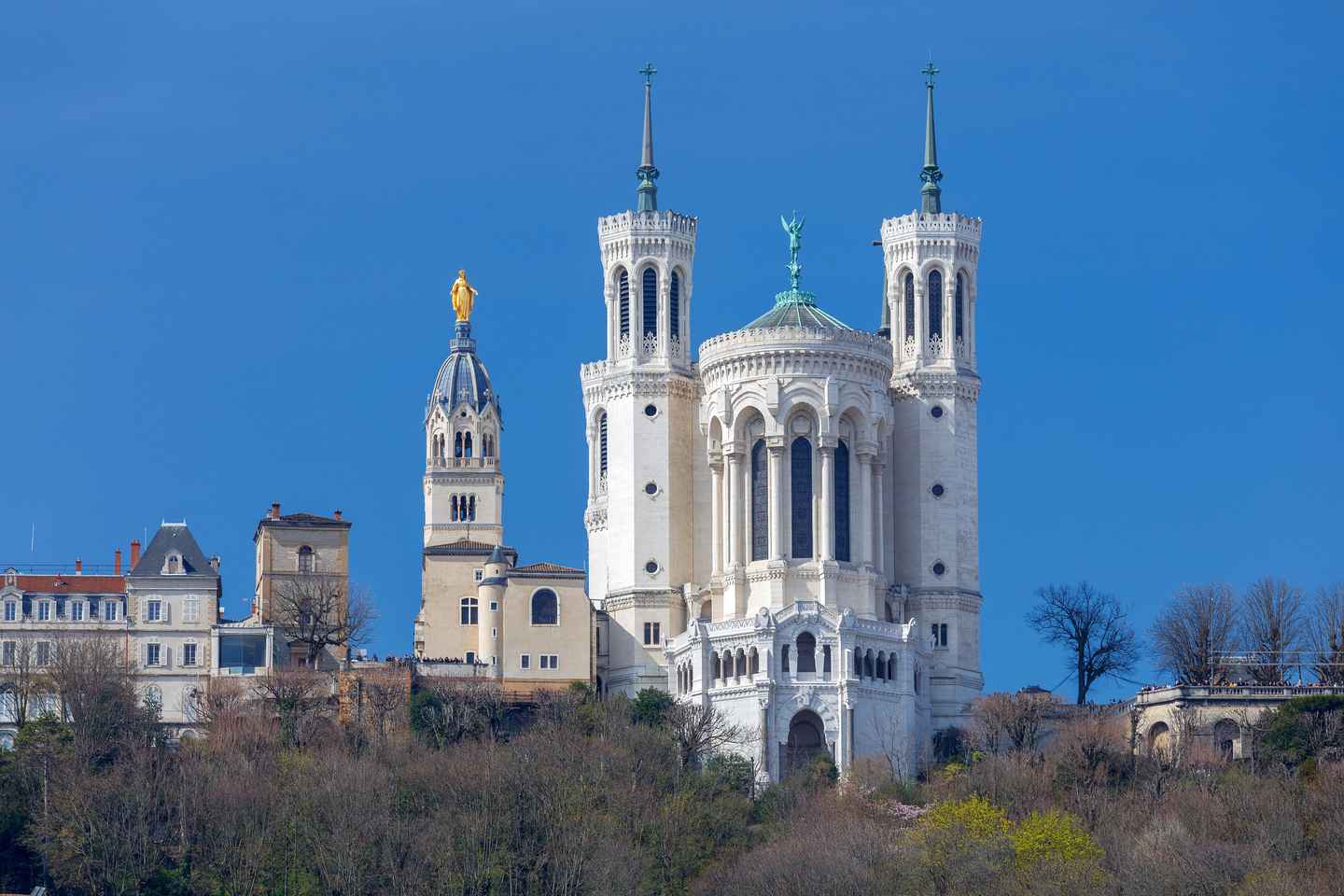 Lyon: Old Town & Fourvire Basilica Walking Tour - Old Town & Fourvière Basilica Walking Tour- Standard Group