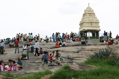 Bangalore: Lalbagh Botanical Garden Walking Tour with Guide Morning Nature Walking Tour at Lalbagh Botanical Garden.