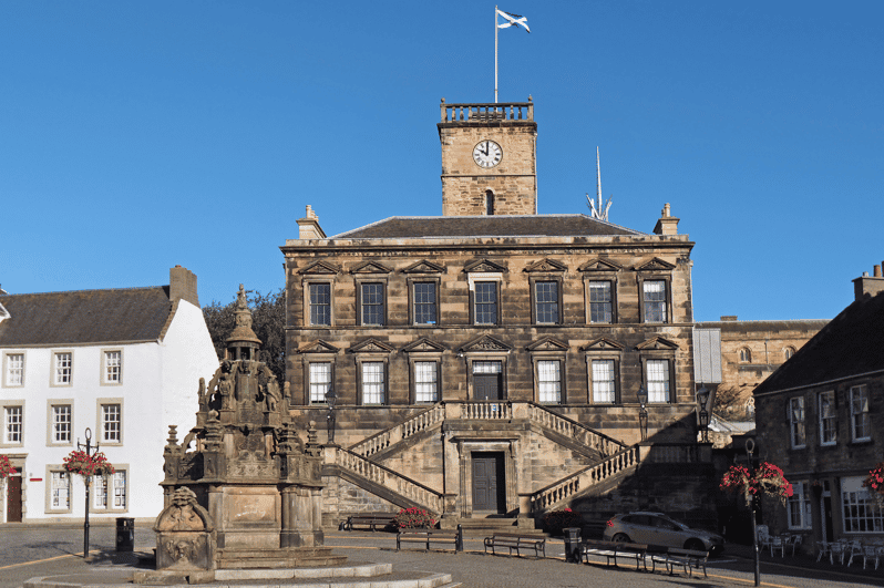 Edinburgh: Half-day tour to Linlithgow with a visit to the Palace