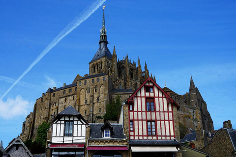 From Cherbourg: Mont Saint-Michel Guided Tour