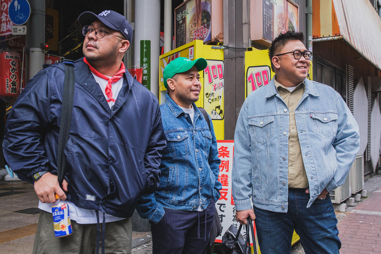 Osaka: Private Photo Tour with Professional Photographer