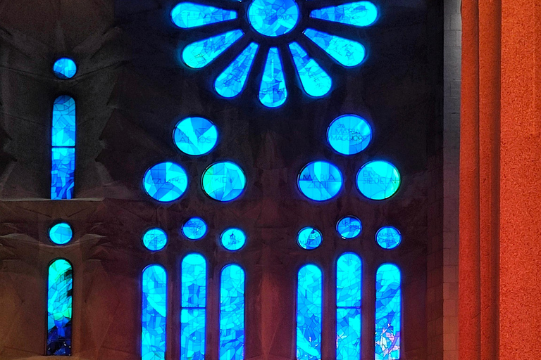 Visite privée de la Sagrada Familia avec billet d'entrée en anglais