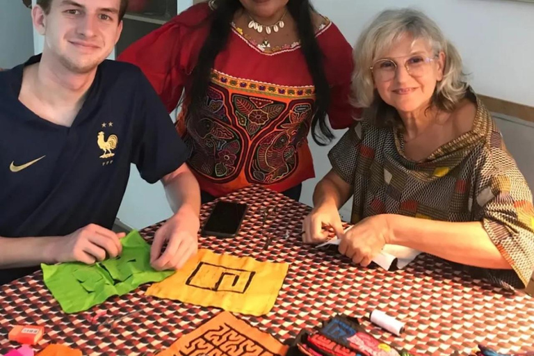Panama City: Guna Mola Workshop with Indigenous Instructor