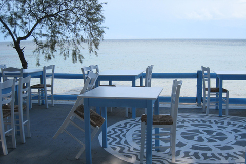 Varied 11-km hike around Koroni: nature, views, beaches