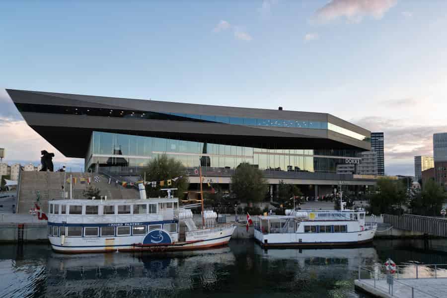 Aarhus: Geführte Hafenrundfahrt mit ikonischen Sehenswürdigkeiten & Aarhus. Foto: GetYourGuide