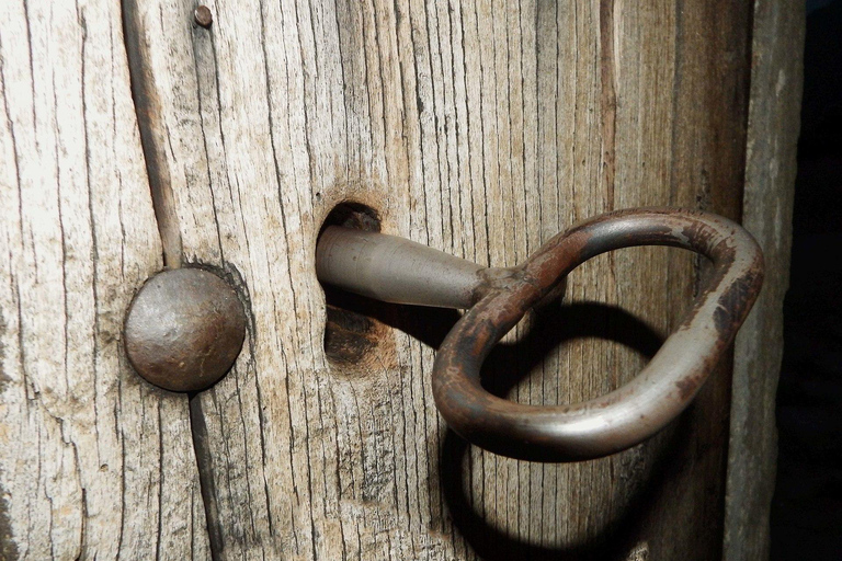 From Skopje: Matka Canyon, Tetovo and Leshok Monastery