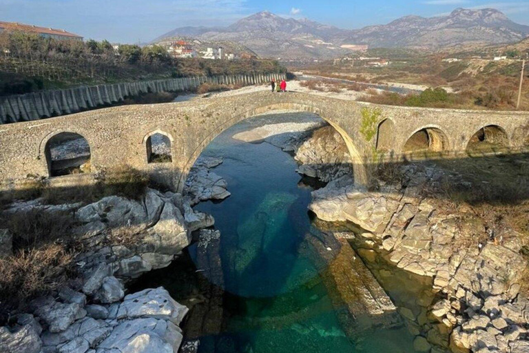 Scutari Tour di punta del Nord dell&#039;Albania tradizionaleScutari Tour di punta dell&#039;Albania tradizionale del Nord