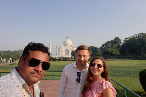 Agra: Taj Mahal and Mausoleum Guided Tour Skip-the-Line