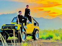 Batur Mount Jeep，早餐和瀑布 - 全包 - Housity
