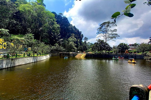 3D2N Entdecke Yogyakarta (Ullen Sentalu Museum, Parangtritis)