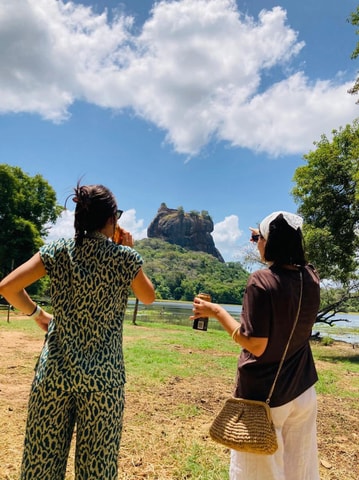 Vanuit Kandy: Sigiriya en Pidurangala Rots Tuk Tuk Safari