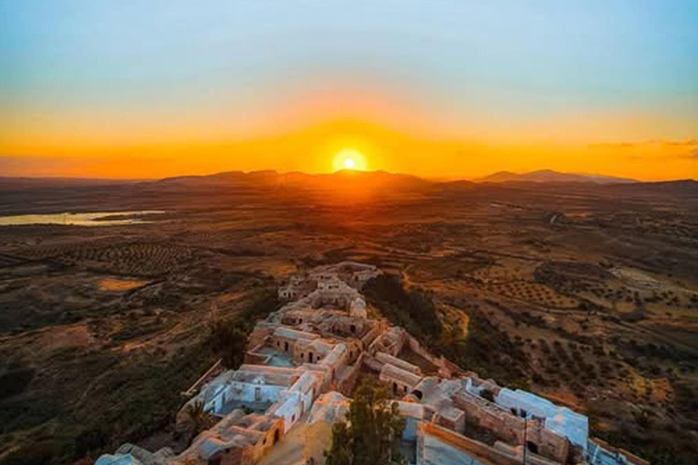 Hammamet: Half-Day Zaghouane & Zriba Hike with Tea & Sunset