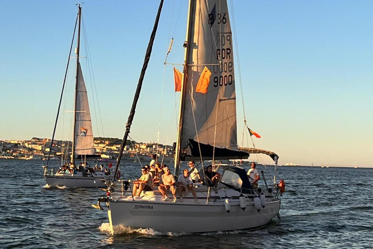 Lisboa:Sunset Sailing Tour at Tagus River with welcome drink