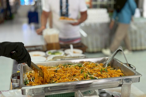 Phi Phi Conqueror: Utsiktsplats på toppen och Maya Bays gyllene timmePhi Phi Conqueror: Utsiktspunkten Peak och Maya Bays gyllene timme