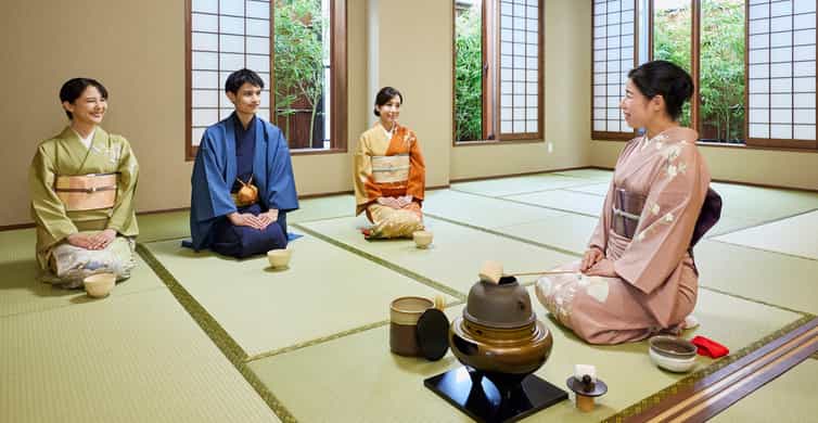 Asakusa: Kimono Tea Ceremony with Matcha and Sweet