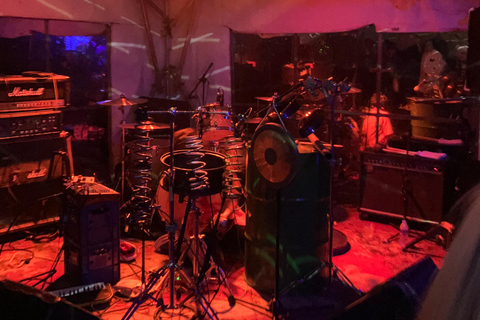 أوساكا تجربة الموسيقى والمأكولات الحية تحت الأرض