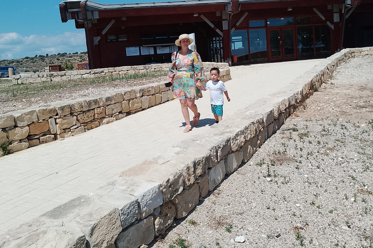 Passeios no Chipre Aphrodite Rocks, Kourion,