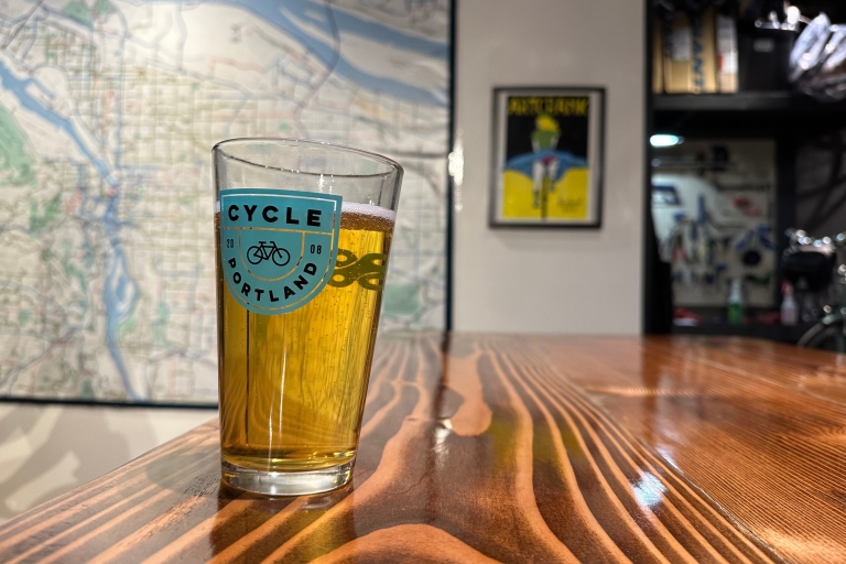 Portland: Guided Bike Tour with Brewery Visits Guided Tour with eBike