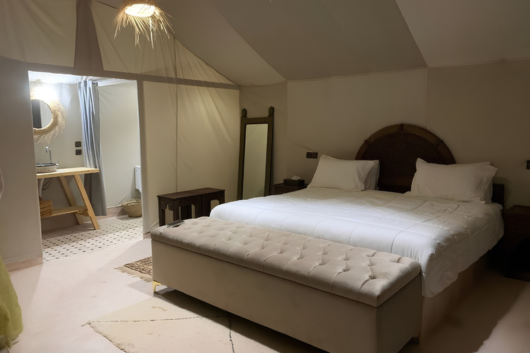 Marrakech or Fes: 4-Day Desert Tour to Erg Chebbi Dunes 4D3N Desert Tour Fez to Marrakech (Luxury Accommodations)