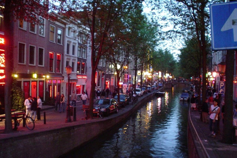 Amsterdam: Haunted History and Ghost Walking Tour