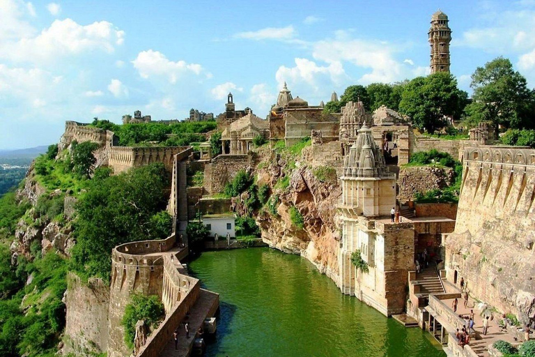 Rajasthan:- 03 Days Unique Udaipur & Chittorgarh Guided Tour 03 Days Udaipur and Chittorgarh Tour with 04- Star Hotels.