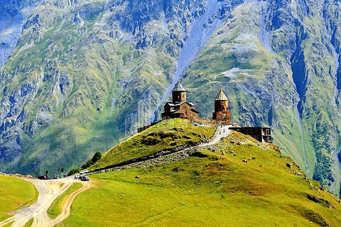 From Tbilisi: Kazbegi & Gudauri Full-Day Tour with Guide