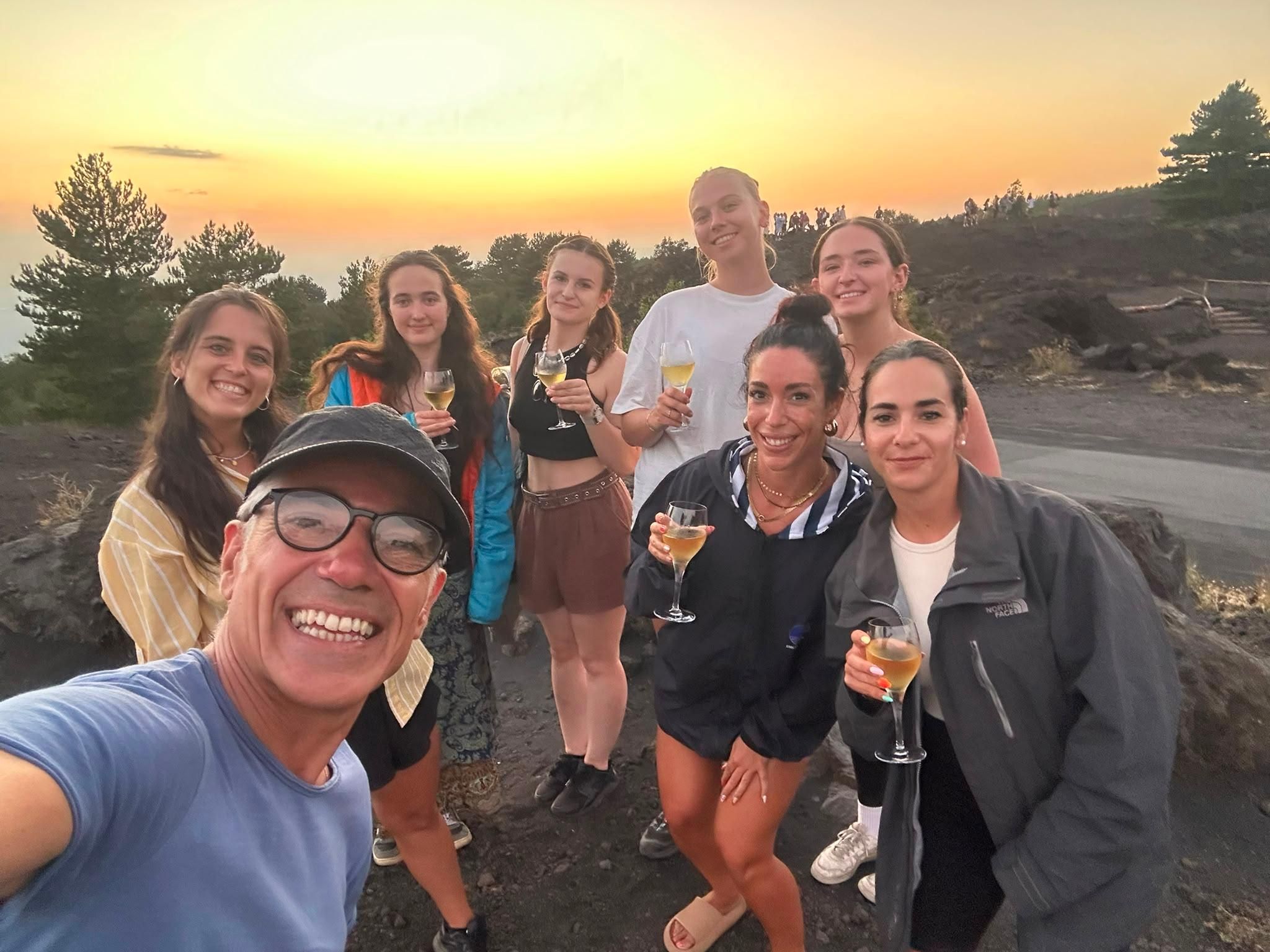 Catania: Ätna-Sonnenuntergangstour und Ätna-Doc-Wein