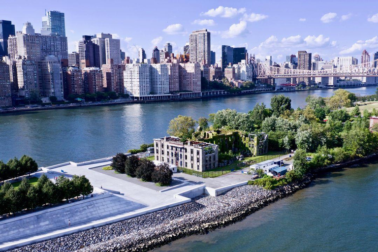 New York City: Discover Manhattan by Air, Water, and Land Tour in English