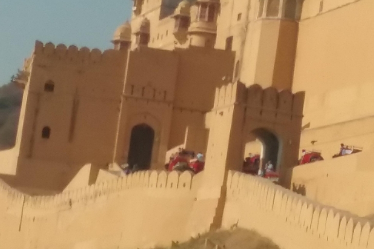 Koninklijke Ontsnapping: Exclusieve privétour van Delhi naar JaipurTour met auto, chauffeur, gids en entreegelden