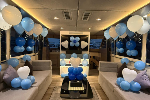 Private Luxury Yacht Tour Dubai BEST VALUE: 3 Hours + Complimentary e-Shisha